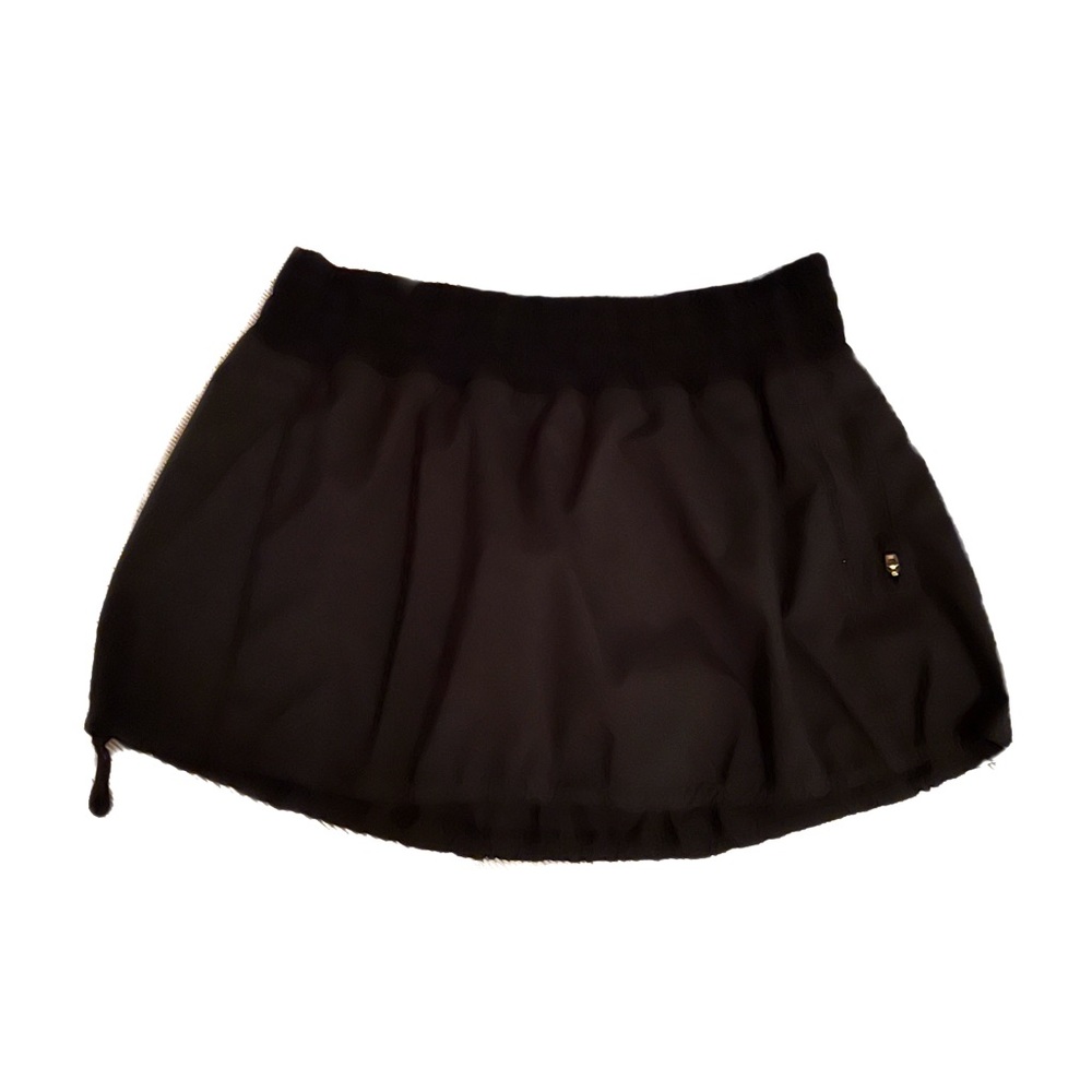 LuLulemon tennis/jogging skirt size 6